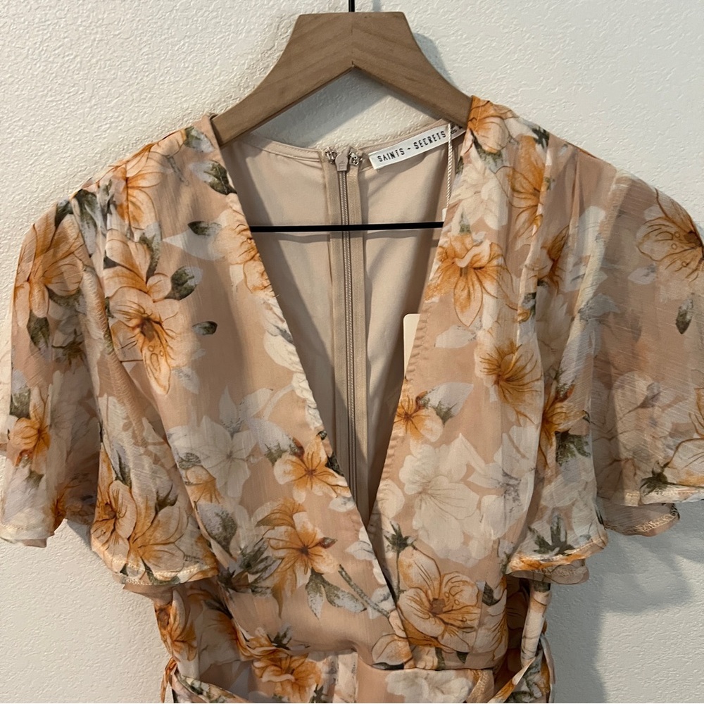 Saints + Secrets Chiffon Floral Flutter Sleeve Tie Waist Faux Wrap Mini Dress M - Picture 3 of 16